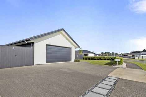 Photo of property in 19 George Street, Bulls, 4818