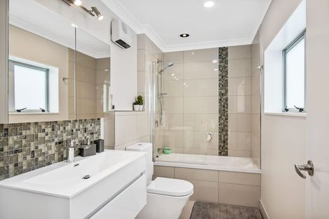 Photo of property in 211 Royal Road, Massey, Auckland, 0614