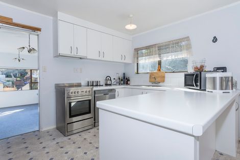 Photo of property in 11 Dunton Drive, Welcome Bay, Tauranga, 3112