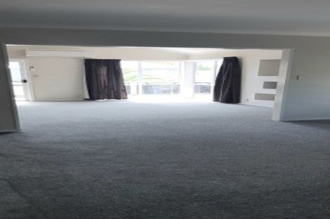 Photo of property in 46 Tauhinu Road, Greenhithe, Auckland, 0632