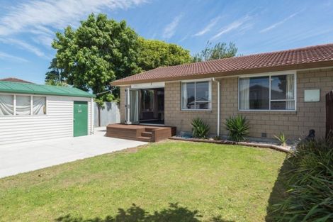 Photo of property in 1/8 Leonie Place, Aranui, Christchurch, 8061
