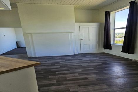 Photo of property in 16a-b Johnston Street, Gore, 9710