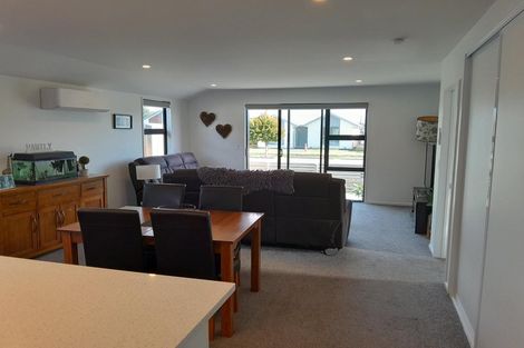 Photo of property in 24 Whakatipu Street, Pegasus, 7612