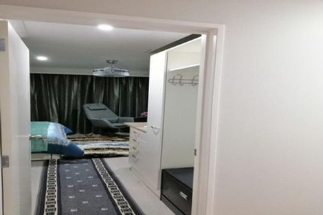 Photo of property in 76 Ferndown Avenue, Papatoetoe, Auckland, 2025