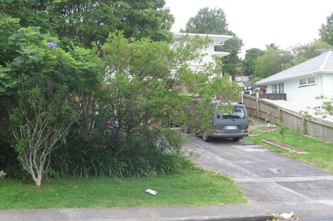 Photo of property in 2/43 Lingfield Street, Glenfield, Auckland, 0629