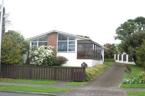 Photo of property in 6 Oleander Place, Bell Block, New Plymouth, 4312