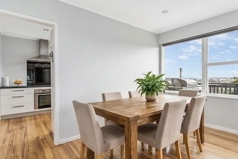 Photo of property in 99 Udys Road, Pakuranga, Auckland, 2010
