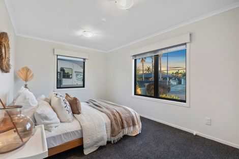 Photo of property in 153 Gravatt Road, Papamoa Beach, Papamoa, 3118