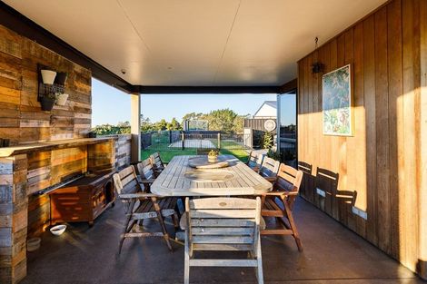 Photo of property in 527 Frankley Road, Hurworth, New Plymouth, 4371