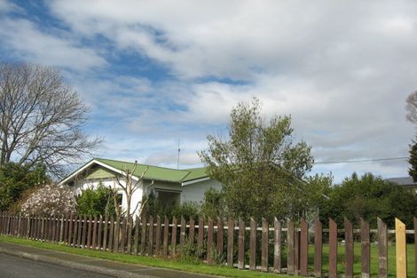 Photo of property in 176 Commercial Street, Takaka, 7110