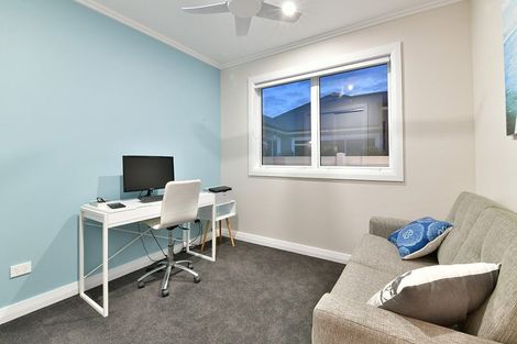 Photo of property in 11 Maturiki Drive, One Tree Point, 0118