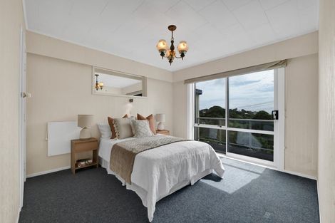 Photo of property in 102a Frankley Road, Frankleigh Park, New Plymouth, 4310
