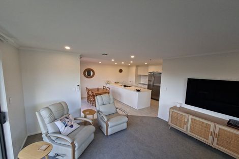 Photo of property in 8 Routeburn Lane, Karaka, Papakura, 2124