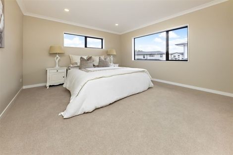 Photo of property in 37 Papareia Road, Karaka, Papakura, 2113