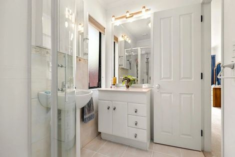 Photo of property in 29 Hinau Street, Woburn, Lower Hutt, 5011