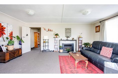 Photo of property in 3 Peterhead Place, Flaxmere, Hastings, 4120