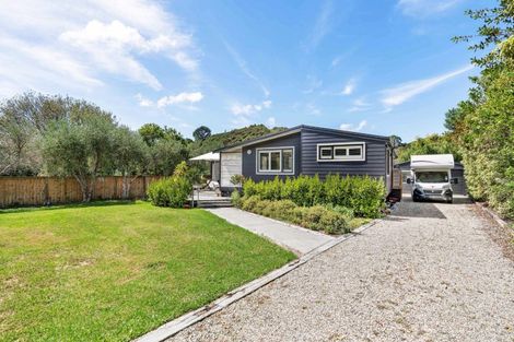 Photo of property in 44 Te Maika Road, Ngunguru, Whangarei, 0173