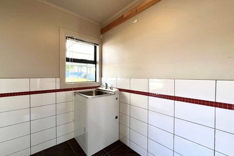 Photo of property in 28 Hooks Road, Manurewa, Auckland, 2102