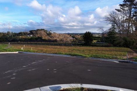 Photo of property in 11 Grenache Way, Kumeu, 0810