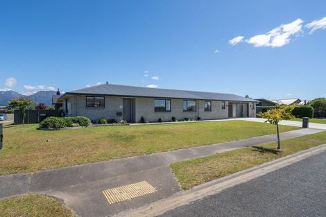 Photo of property in 14 Acheron Way, Te Anau, 9600