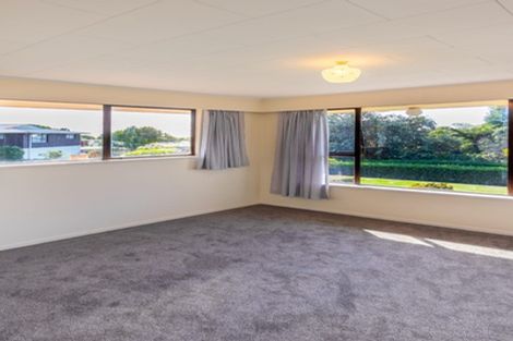 Photo of property in 6 Leatham Avenue, Strandon, New Plymouth, 4312