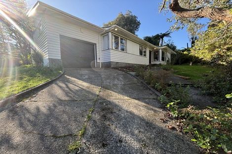 Photo of property in 18 Sunshine Crescent, Kelson, Lower Hutt, 5010