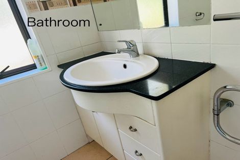 Photo of property in 102 Middlefield Drive, Flat Bush, Auckland, 2016