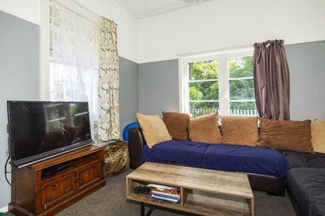 Photo of property in 209 Talbot Street, Geraldine, 7930