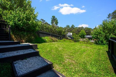 Photo of property in 1/4 Eugen Place, Bayview, Auckland, 0629