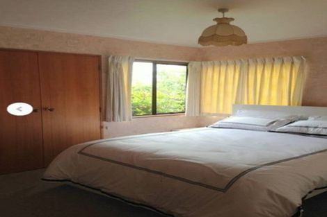 Photo of property in 115 Wiseley Road, West Harbour, Auckland, 0618