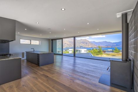 Photo of property in 58 Forest Heights, Wanaka, 9305