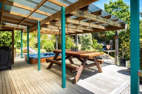 Photo of property in 313 Hill Road, Eskdale, Napier, 4182