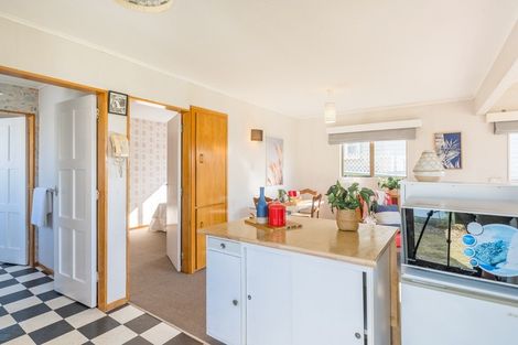 Photo of property in 27 Koromiko Street, Otaki Beach, Otaki, 5512