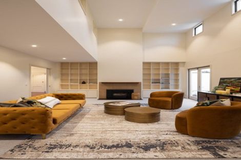 Photo of property in 2 Garden Road, Merivale, Christchurch, 8014