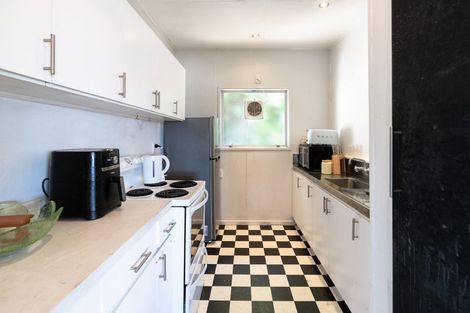 Photo of property in 6 Stormont Place, Kingston, Wellington, 6021