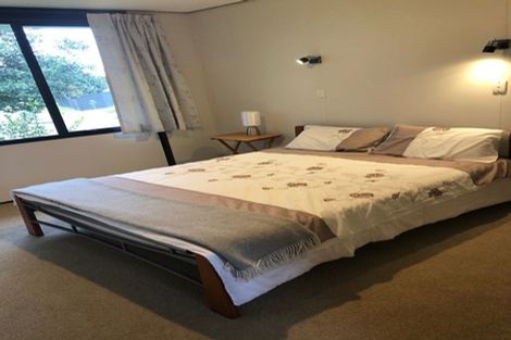 Photo of property in 1/5 Compass Place, Te Atatu Peninsula, Auckland, 0610