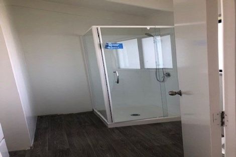 Photo of property in 21 Cambridge Terrace, Papatoetoe, Auckland, 2025