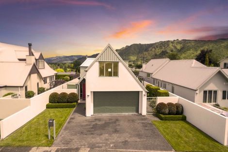 Photo of property in 2a Vernon Grove, Brown Owl, Upper Hutt, 5018