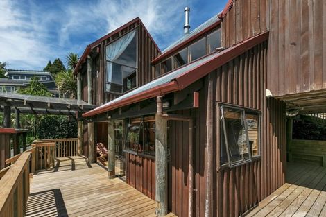 Photo of property in 25 Jacaranda Avenue, Beach Haven, Auckland, 0626