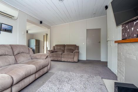 Photo of property in 70 Avenue Road, West End, Timaru, 7910