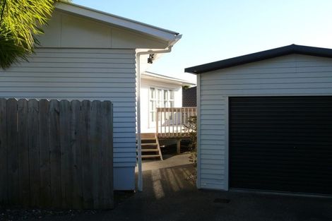 Photo of property in 20 Edgar Pearce Place, Howick, Auckland, 2014