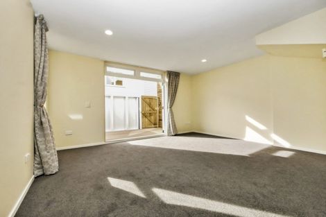 Photo of property in 31-41 Pirie Street, Mount Victoria, Wellington, 6011