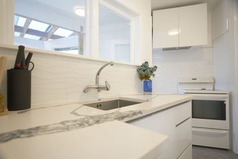 Photo of property in 32 Kirkbride Road, Mangere Bridge, Auckland, 2022