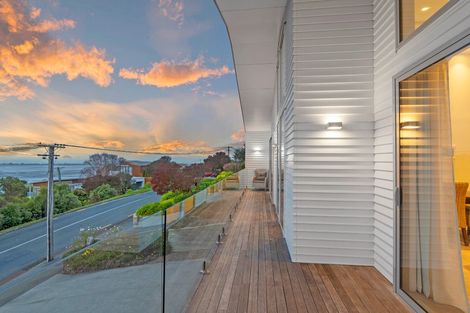 Photo of property in 44 Saint Andrews Hill Road, Mount Pleasant, Christchurch, 8081