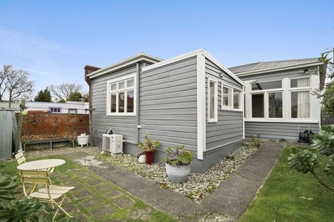 Photo of property in 44 Eastbourne Street, Caversham, Dunedin, 9012