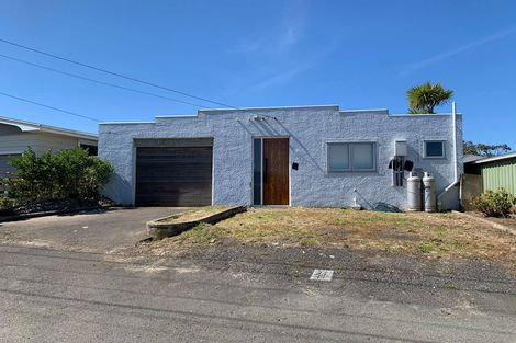 Photo of property in 19 Bath Street, Brighton, Dunedin, 9035