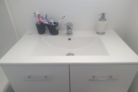 Photo of property in 6a Matahourua Crescent, Cannons Creek, Porirua, 5024