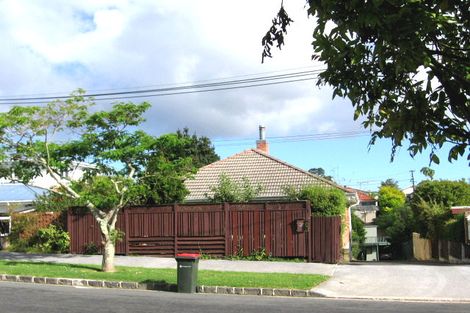 Photo of property in 22a Wainoni Avenue, Point Chevalier, Auckland, 1022