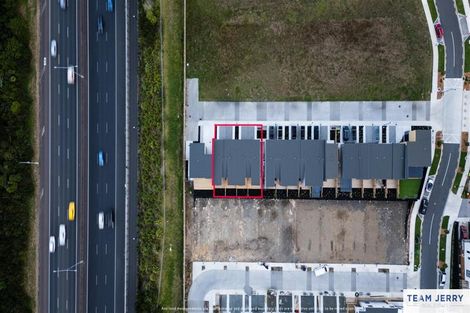 Photo of property in 27 Tieke Lane, Massey, Auckland, 0614