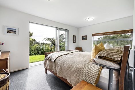 Photo of property in 225 Awai Road, Tarurutangi, New Plymouth, 4372